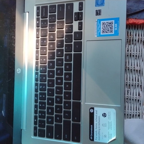 HP Chromebook 14a - Picture 2 of 4